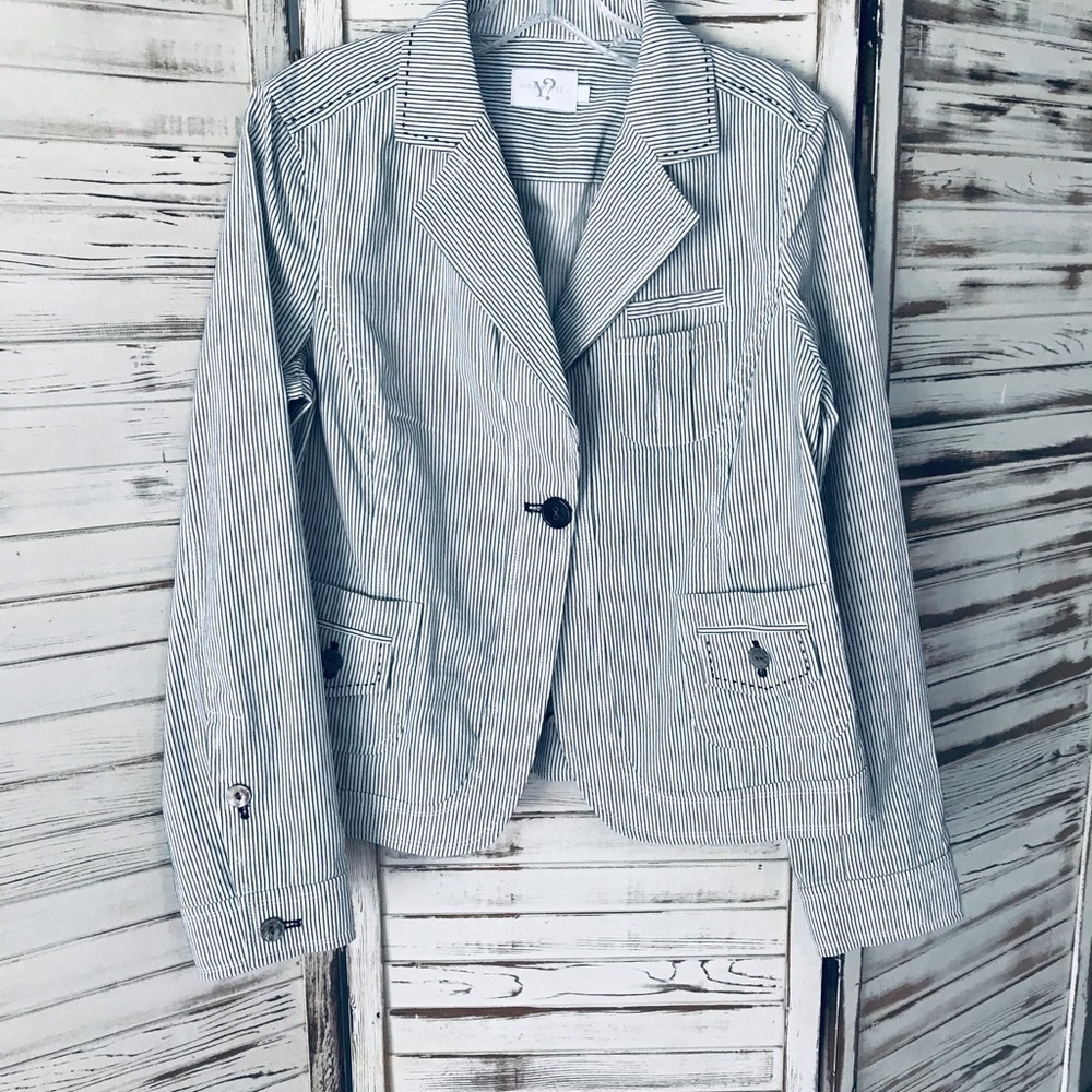 Women’s Blazer